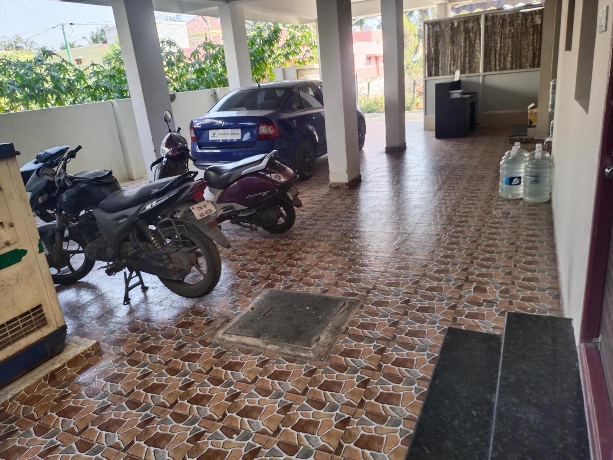 Varun Residency Airport Codissia Stay โคอิมบาทอร์ ภายนอก รูปภาพ